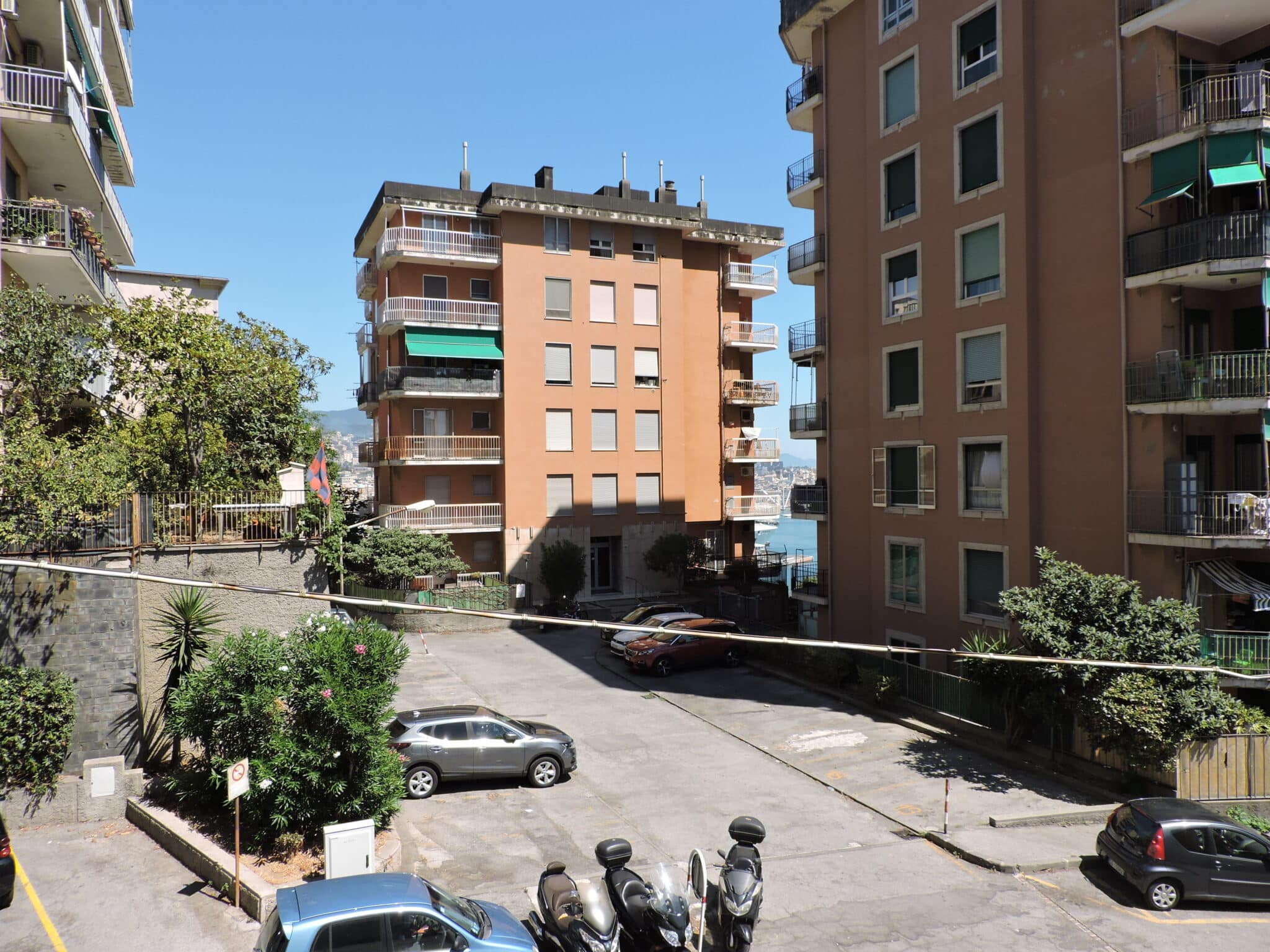 Sampierdarena, Via Rigola, 7,5 vani ordinati balconata