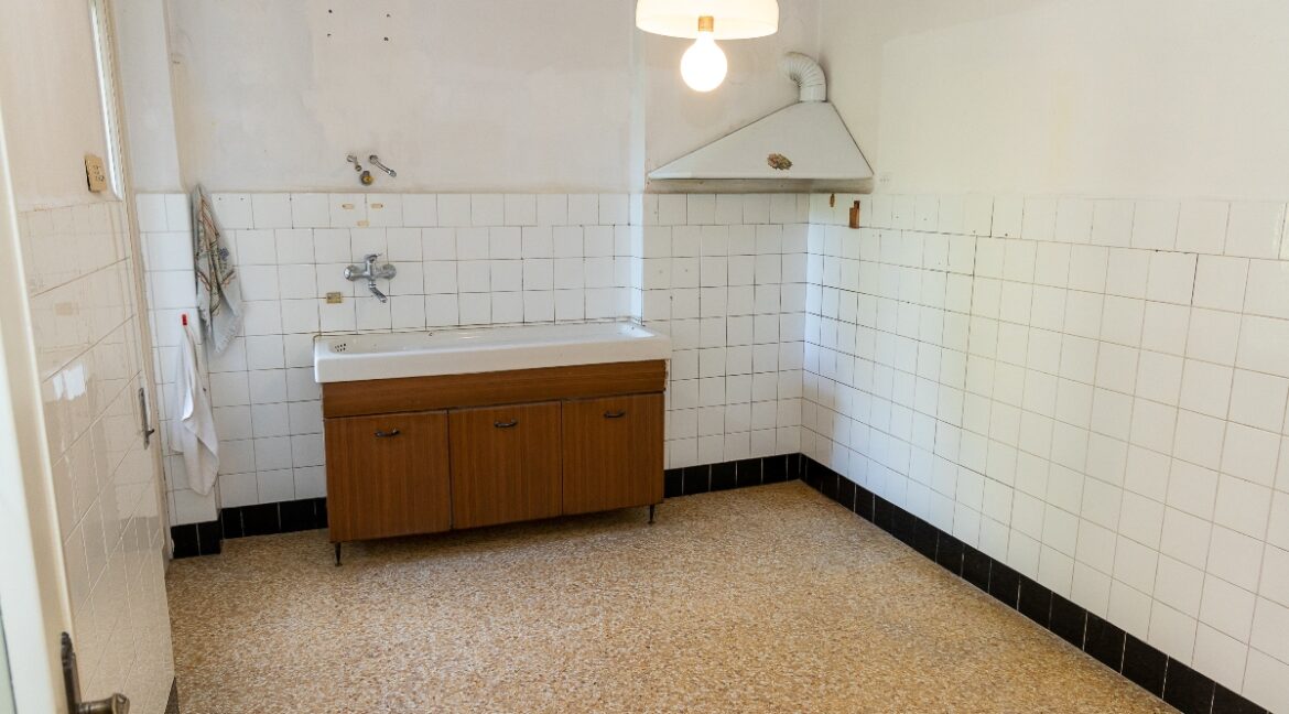 042_via fanti 30 - cucina