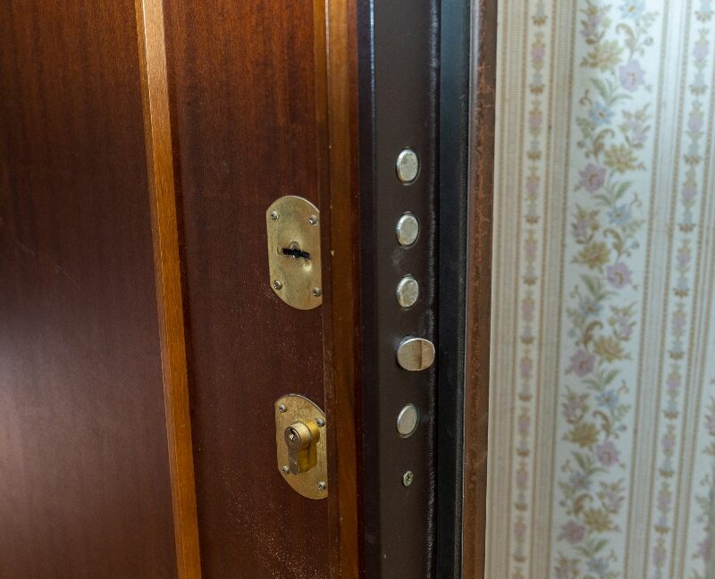 061_via fanti 30 - porta blindata